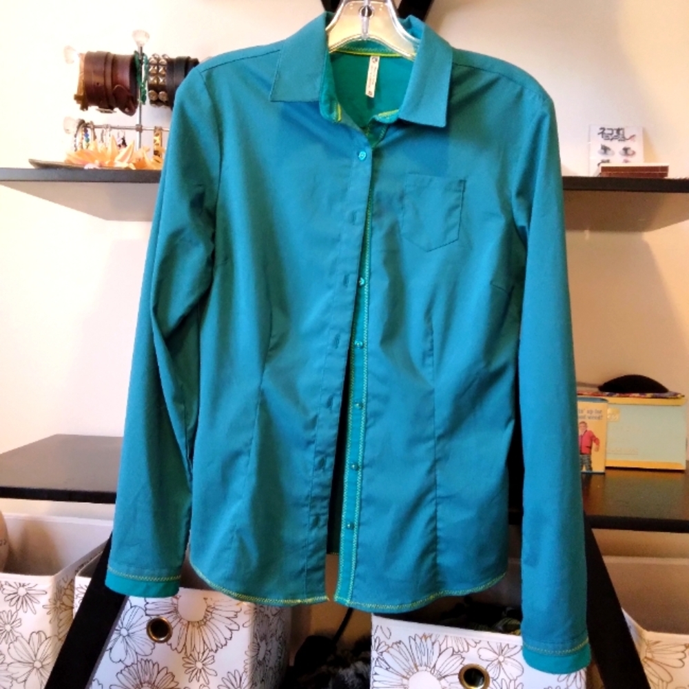 Kuhl Longsleeve Button Down Shirt